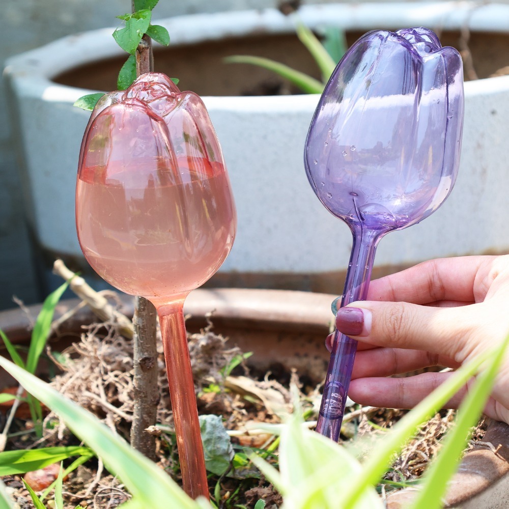 Self Watering Insert - 4/1 قطعة التلقائي الري بالتنقيط سقي